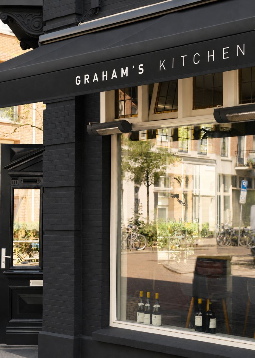 The front of Graham’s Kitchen on Hemonystraat, De Pijp